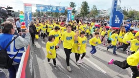 LAUSD students complete '26th Mile' run at Dodger Stadium