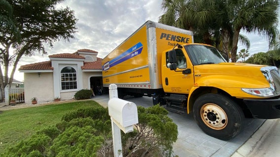 California continues to lose residents to Arizona, Nevada