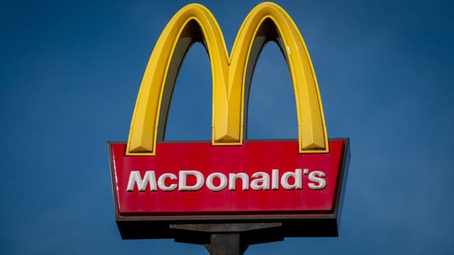 $20 minimum wage goes into effect for California fast food workers