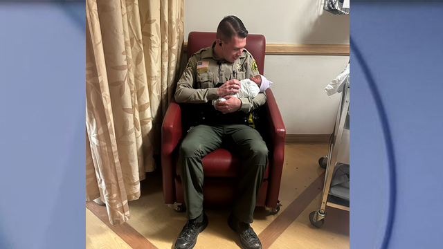 San Bernardino deputies help deliver baby
