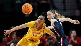 USC's falls in women's Elite Eight to UConn, Paige Bueckers