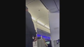 JetBlue passenger claims he was unjustly booted from flight