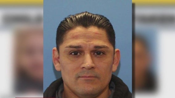 Ex-Washington officer wanted in 2 killings found in Oregon with gunshot wound, police say