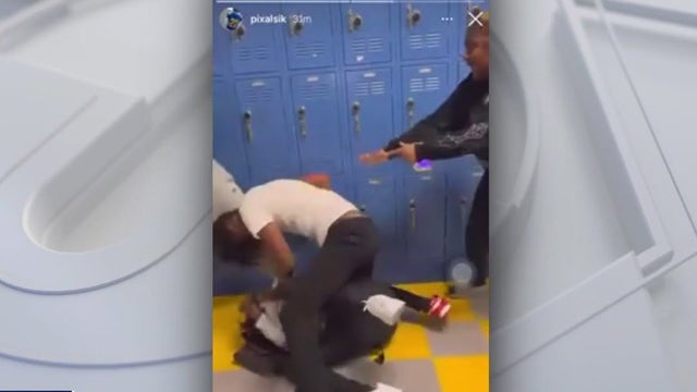 Brutal fight at Crenshaw High School caught on camera; mom says she wasn't notified