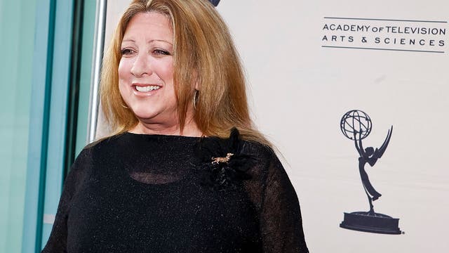 Comedian Elayne Boosler alleges she was handcuffed, arrested at Dodger Stadium over purse policy