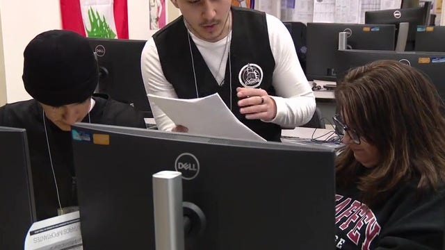 Rancho Cucamonga teens help adults file their taxes