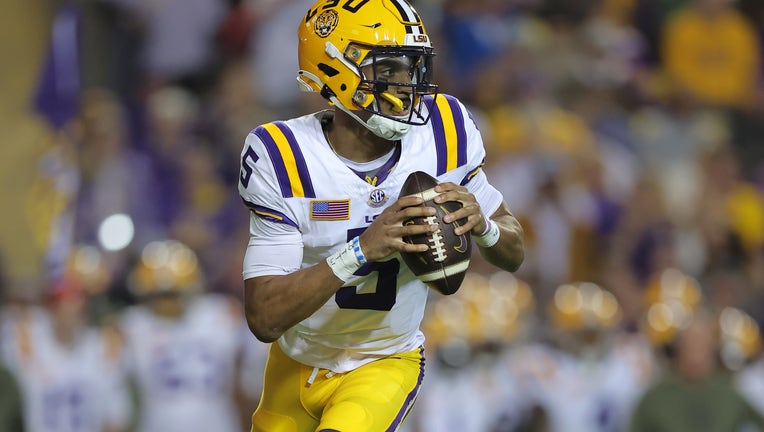 Jayden Daniels #5 of the LSU Tigers throws the ball against the Florida Gators during a game at Tiger Stadium on November 11, 2023 in Baton Rouge, Louisiana. (Photo by Jonathan Bachman/Getty Images)