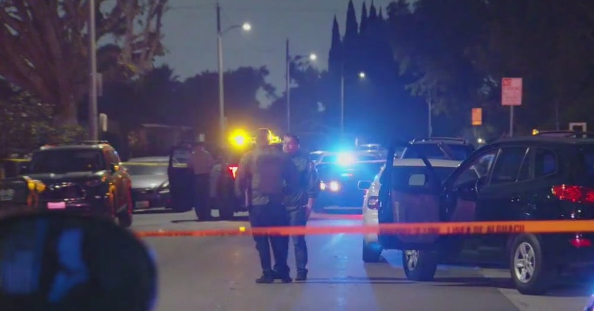 Woman found shot to death in Compton | FOX 11 Los Angeles