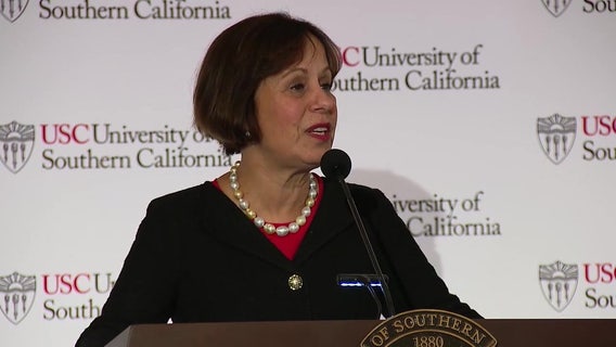 USC Academic Senate censures President Carol Folt, Provost Andrew Guzman over commencement