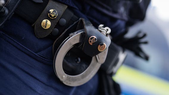 Off-duty LAPD officer arrested