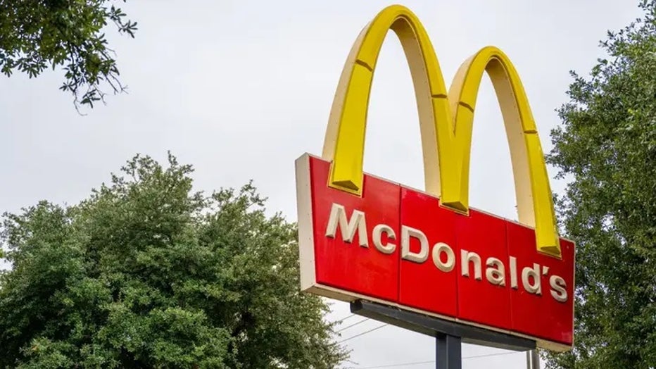 McDonalds-Sign.jpg