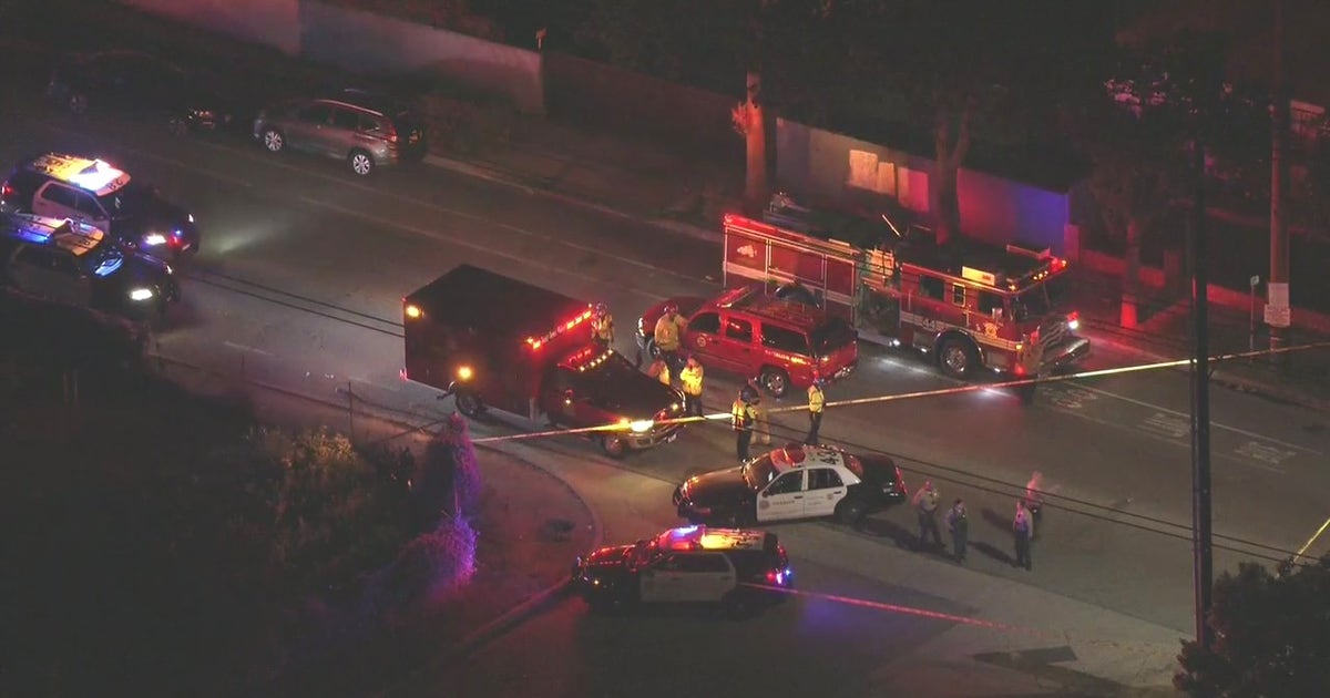 Man dead, 5 hurt after shots fired at Compton pool party | FOX 11 Los ...
