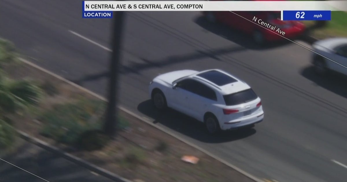 Police searching for driver after wild 2 county chase | FOX 11 Los Angeles
