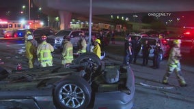 2 killed, 2 injured after car flies off freeway ramp near LAX