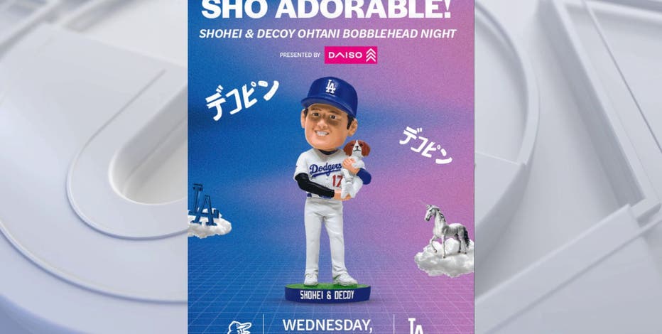 Shohei Otani and decoy bobblehead Dodgers SGA 2024 8/28/24