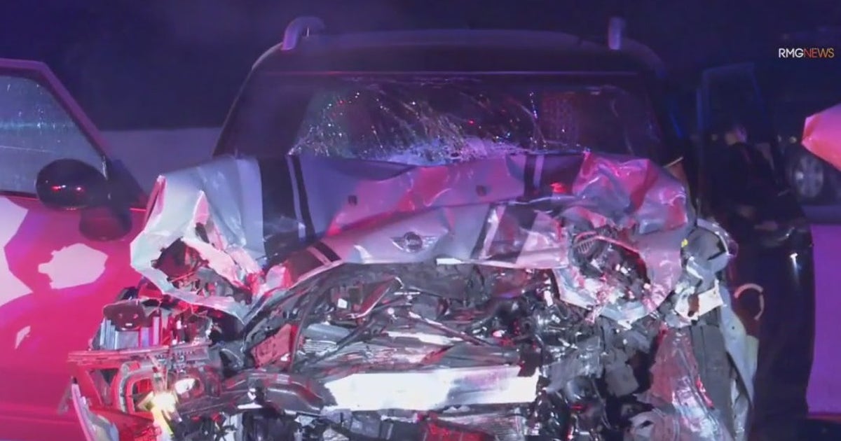 Wrong-way driver crashes on 405 Freeway near Getty Center | FOX 11 Los ...