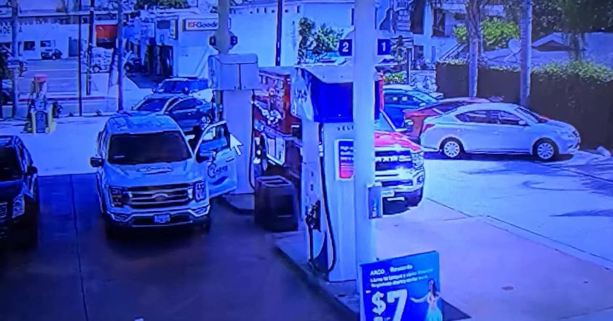 Woman steals LAFD ambulance, arrested in Inglewood | FOX 11 Los Angeles