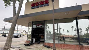 Camarillo gun store robbed after thieves ram stolen Kia to get inside