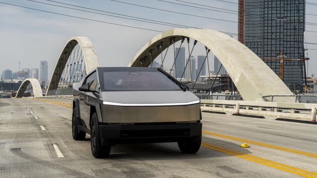 California cops apparently want Cybertrucks now