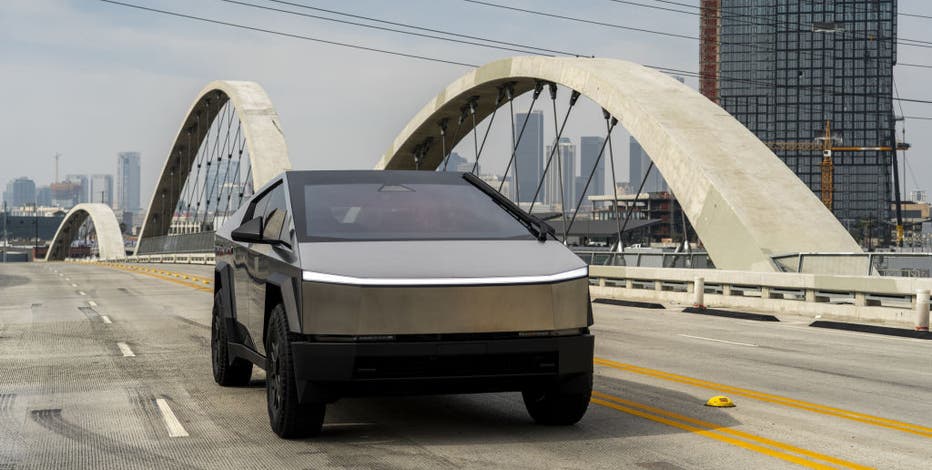 California cops apparently want Cybertrucks now