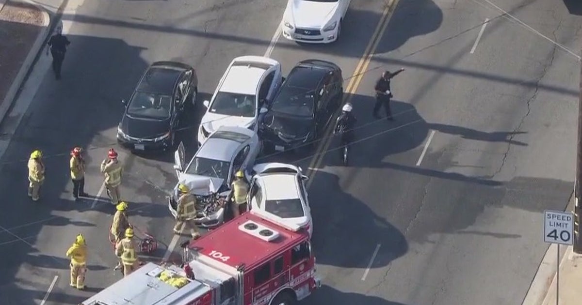 3 women hospitalized in Northridge crash | FOX 11 Los Angeles