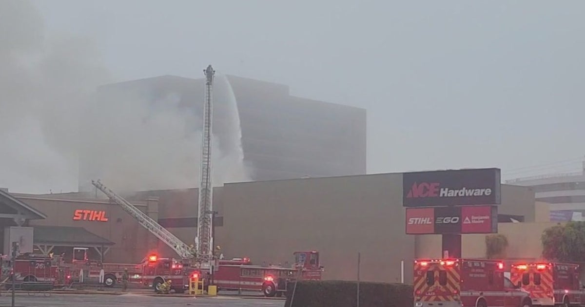 West LA vacant commercial building burns down | FOX 11 Los Angeles