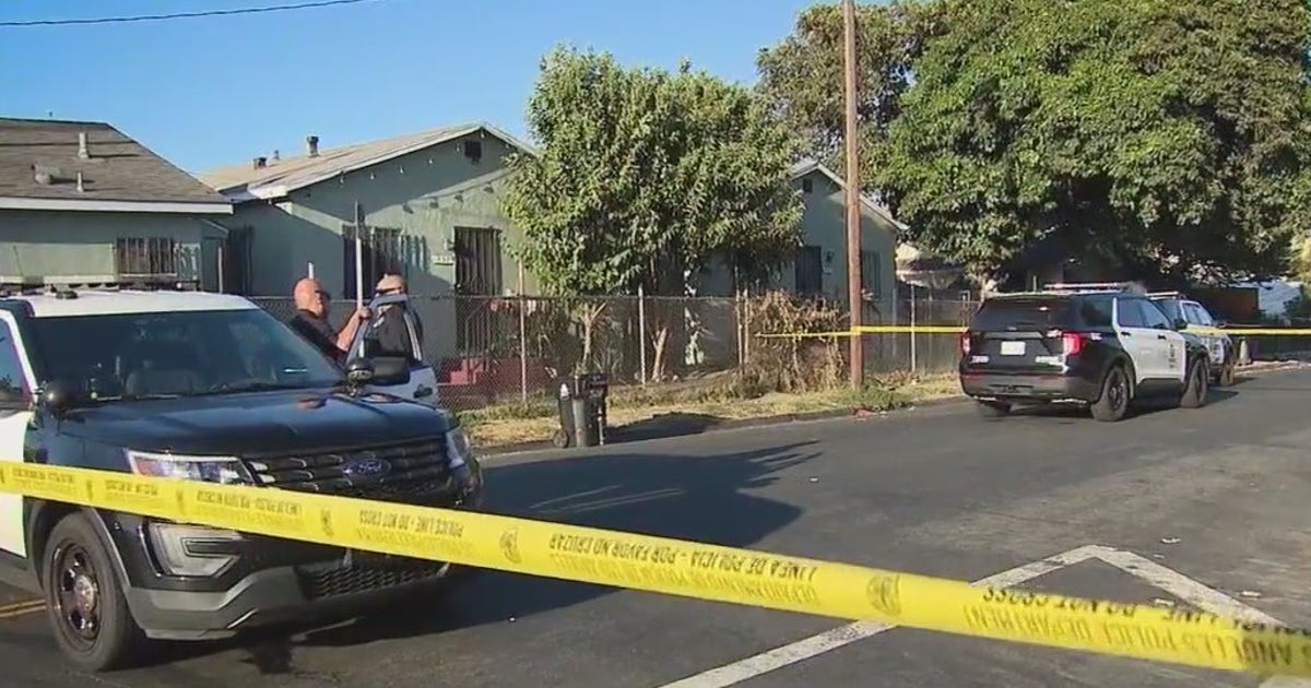 South LA shooting leaves 5 women, man wounded | FOX 11 Los Angeles