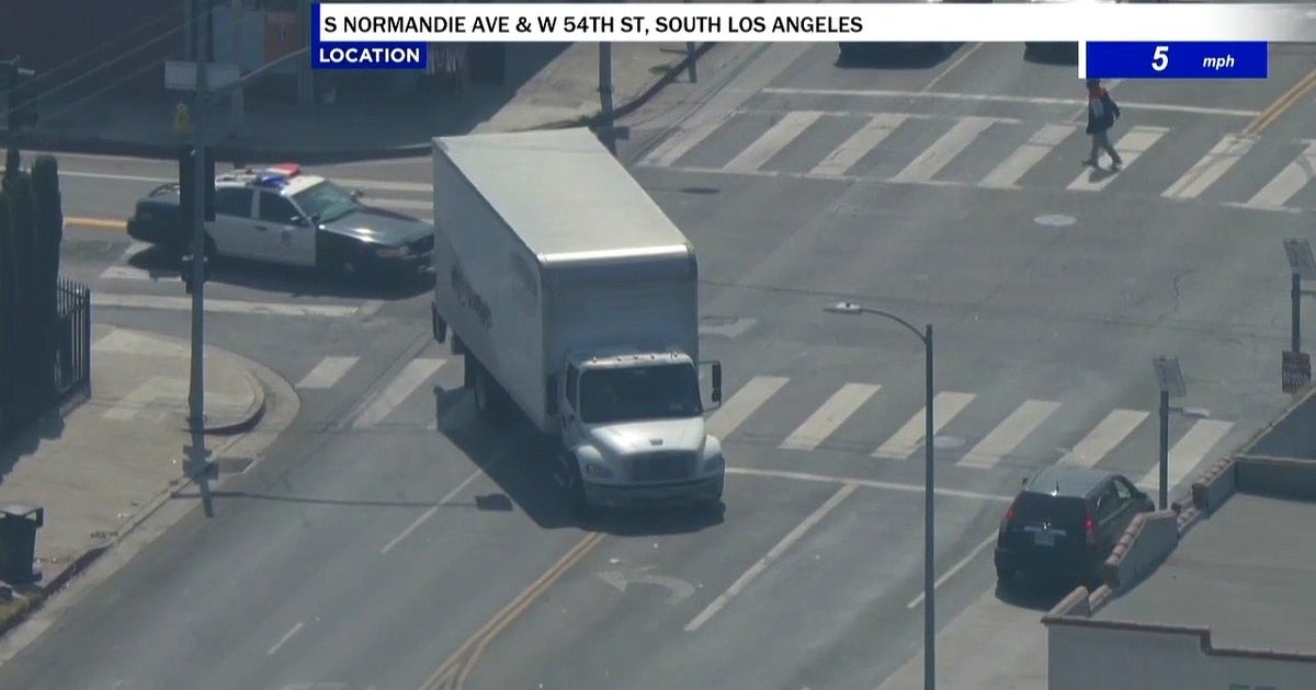 Driver in box truck arrested after chase in South LA | FOX 11 Los Angeles
