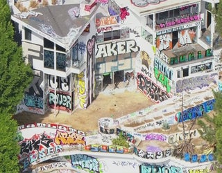 Hollywood Hills mansion covered in graffiti, taken over by