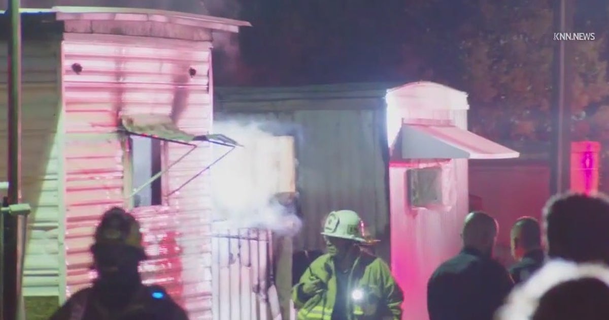 Man's body found inside burning mobile home in Pomona | FOX 11 Los Angeles