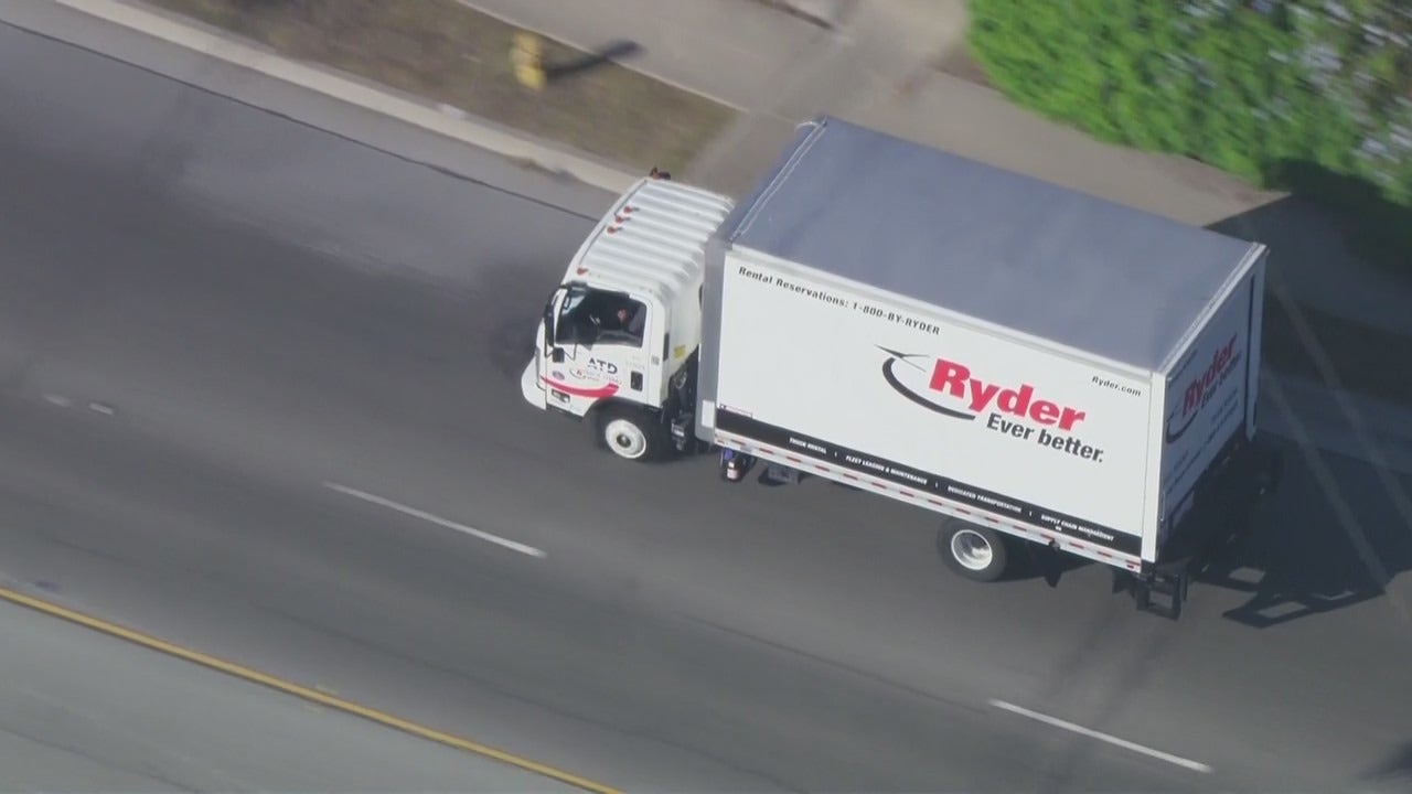 Driver in suspected stolen Ryder truck arrested after pursuit in San Pedro