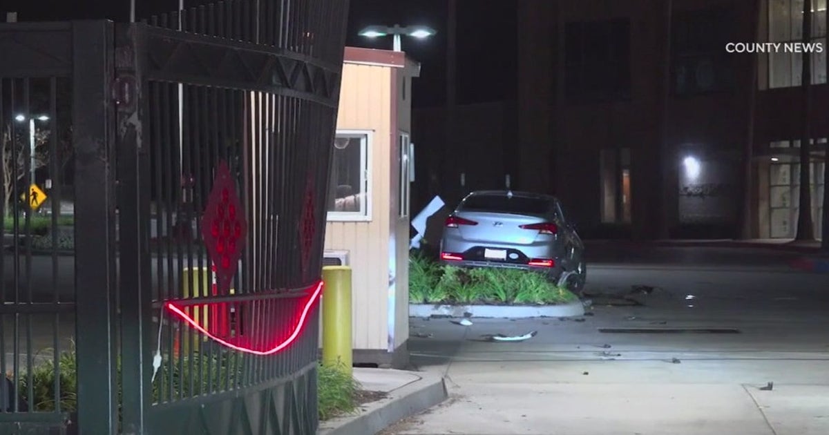Suspected DUI driver crashes into OCFA headquarters | FOX 11 Los Angeles