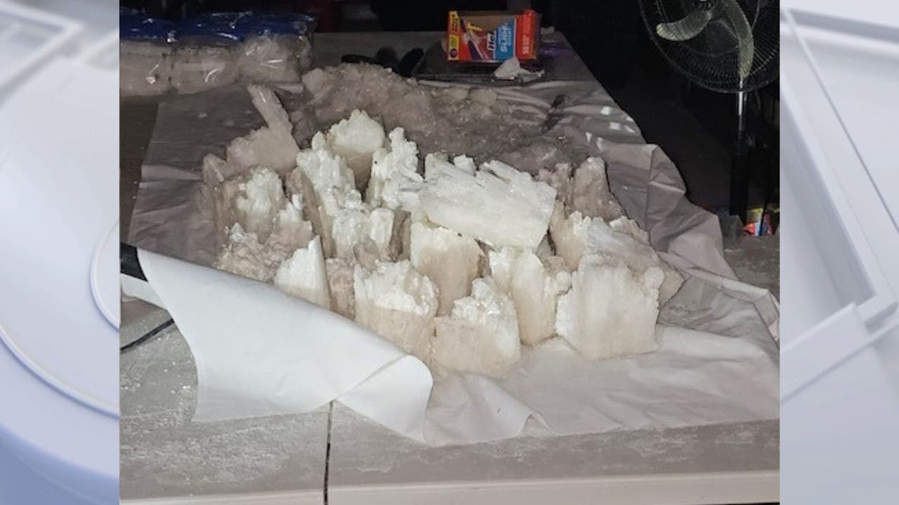 Deputies find 88 pounds of meth, guns in trailer in Phelan; 1 arrested