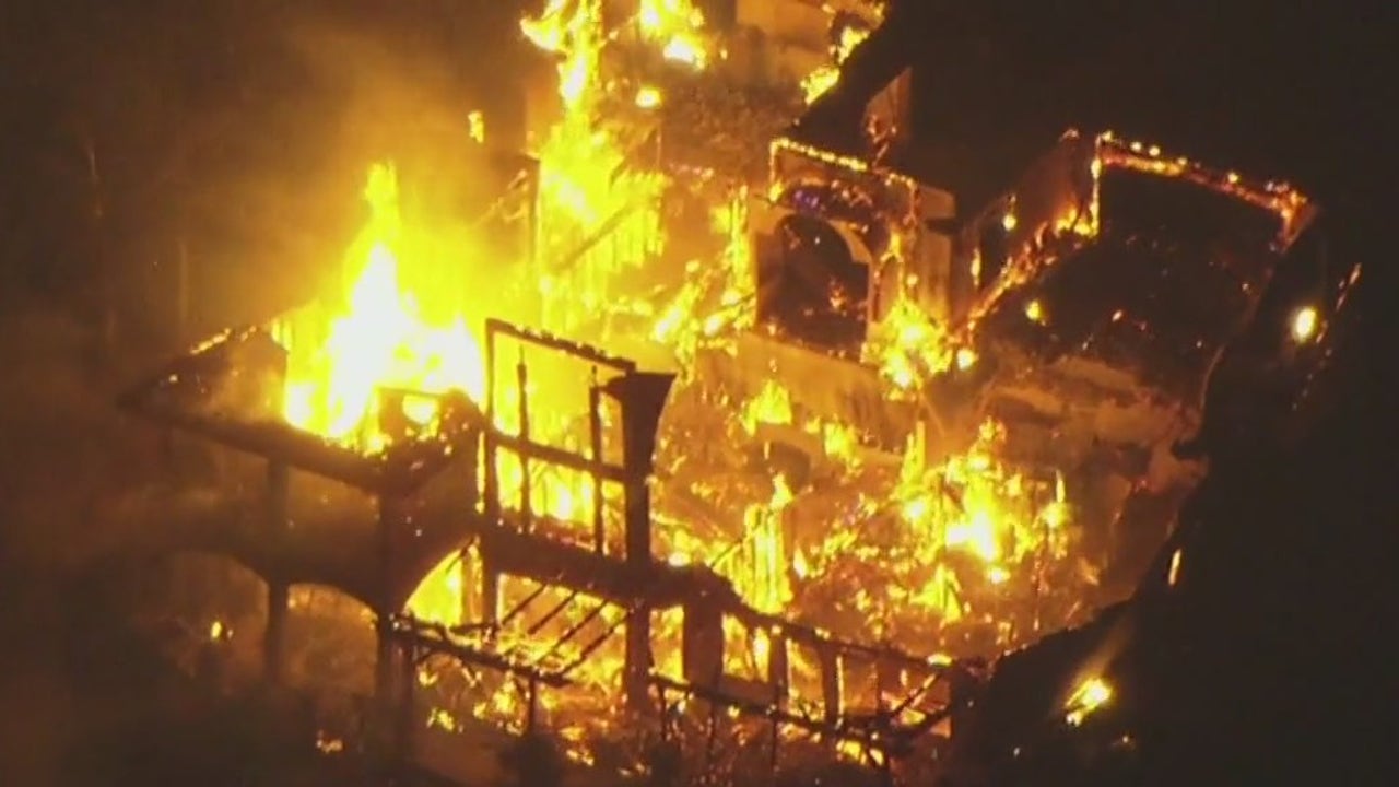 Ventura County homes destroyed as Mountain Fire explodes to 20,000 acres