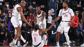 Clippers extend winning streak to 4 after beating Raptors 105-103