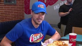 Dodgers star Kiké Hernández 'works' at Alhambra Raising Cane’s