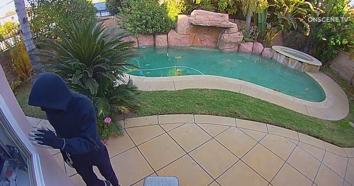 Encino home burglarized multiple times | FOX 11 Los Angeles