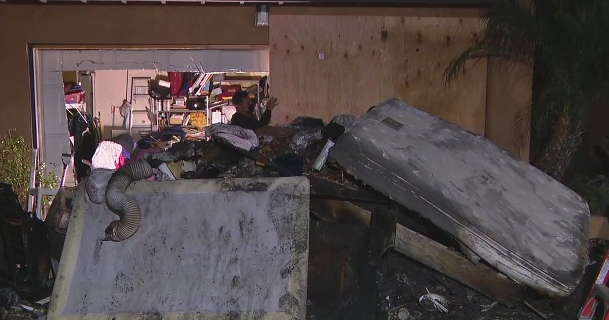 Woman killed in house fire at Panorama City townhouse | FOX 11 Los Angeles