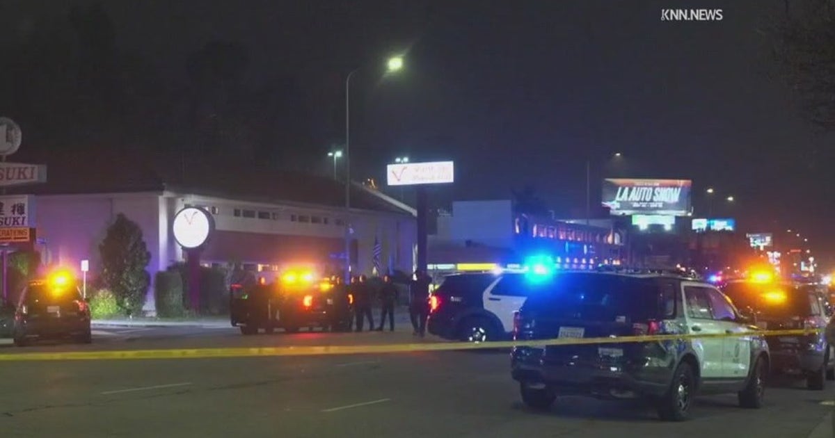 Armed man in Woodland Hills shot, killed by police gunfire | FOX 11 Los ...