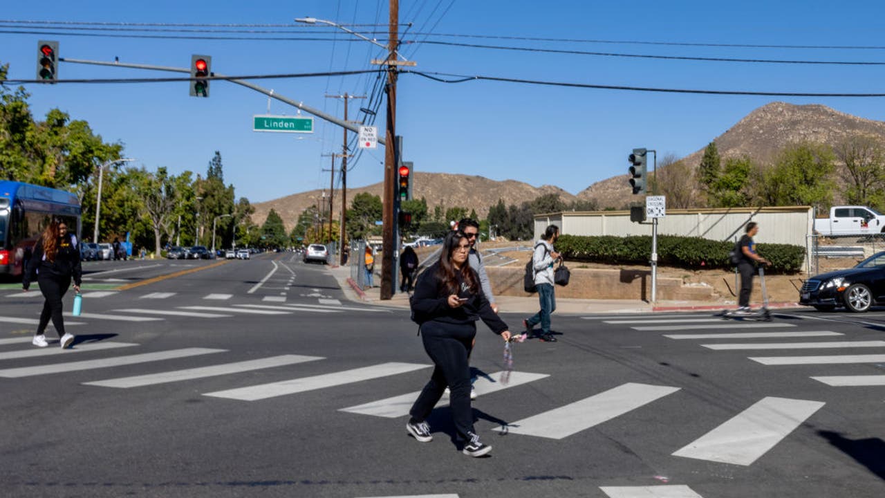 California law prohibiting parking near intersections to go into effect Jan. 1