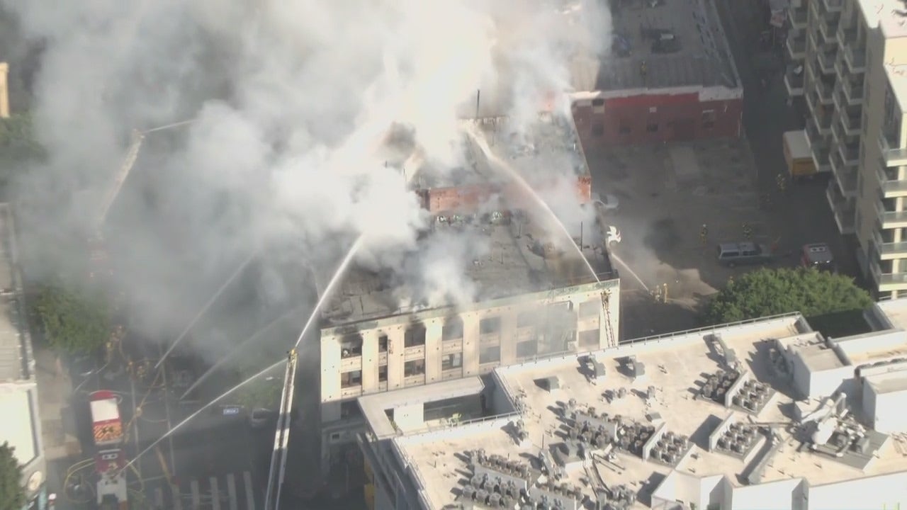 Crews battle large fire at vacant downtown LA building