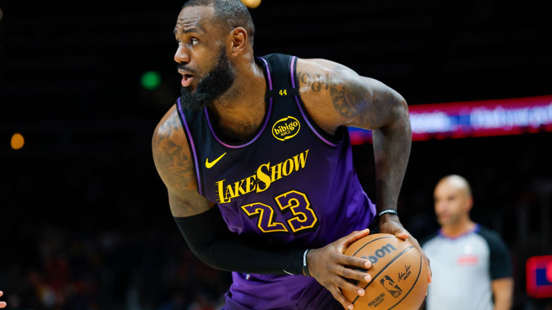 LeBron James’ departure from Lakers sparks mixed reactions from Angelenos