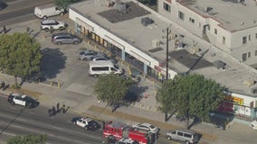 1 dead following shooting, robbery in Mid-City