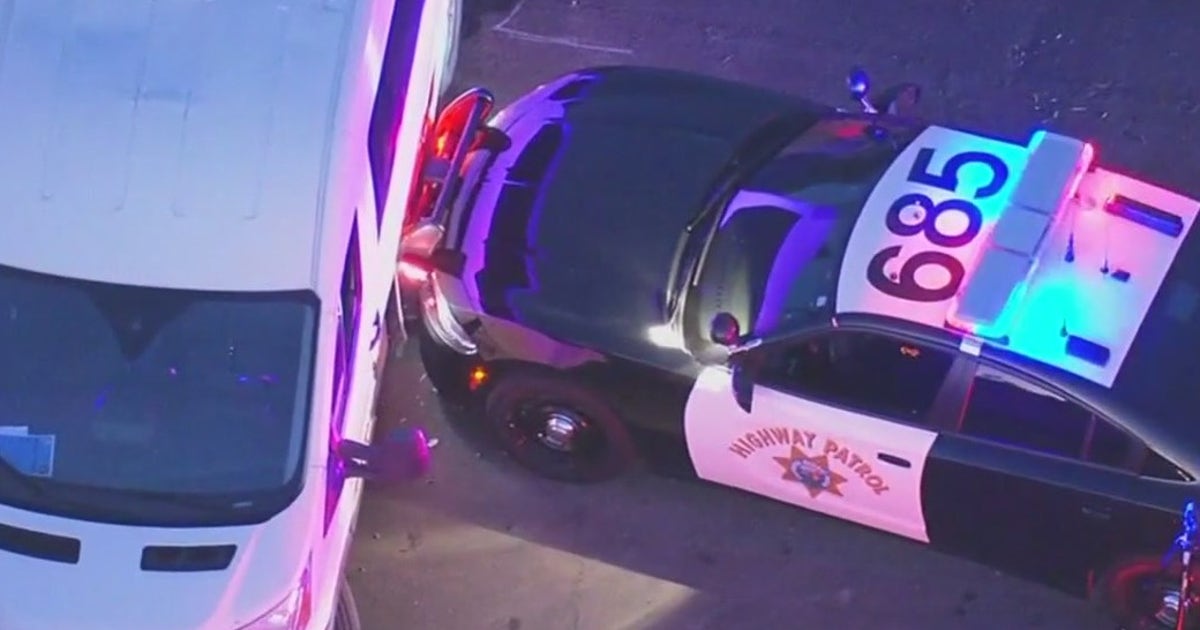 CHP pursuit ends in deadly shooting in Winnetka | FOX 11 Los Angeles