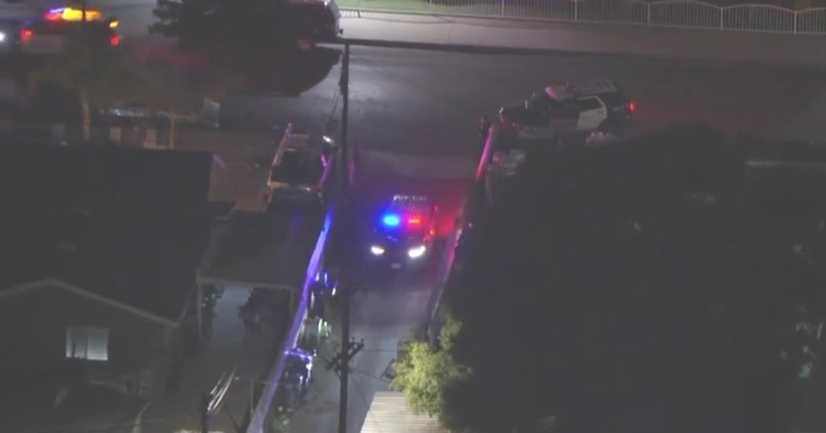 Search for police chase suspect in South LA | FOX 11 Los Angeles