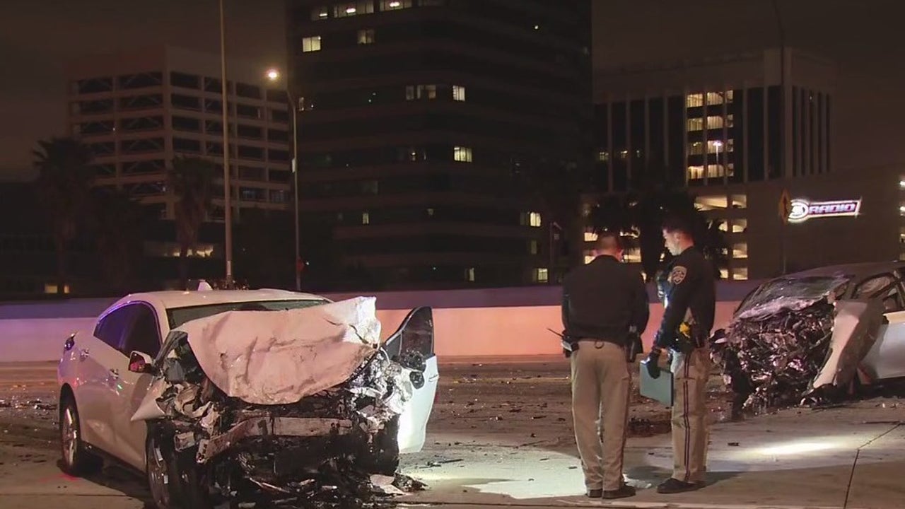 405 Freeway crash: At least 1 dead in wrong-way collision in Sherman Oaks