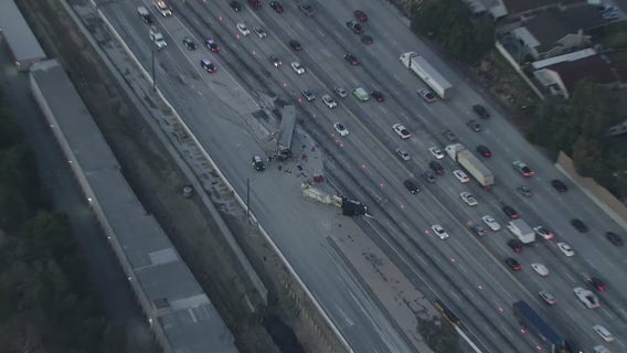 60 Freeway crash: 1 dead, 1 injured after semi-trucks collide in Diamond Bar