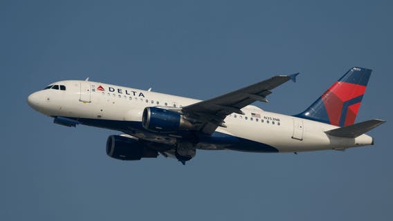 Delta flight diverted back to LAX after smoke detected in galley