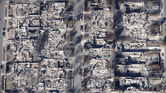 Burned lot in Pacific Palisades sells for nearly $1 million less than a month after listing