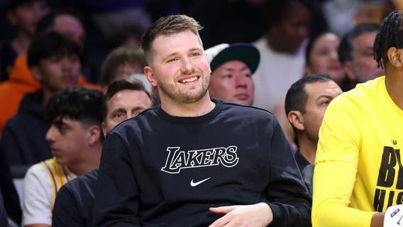 Is Luka Dončić playing tonight against the Jazz?